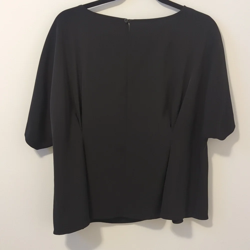 Uniqlo Black Peplum Top - Picture 5 of 6